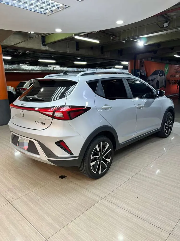 JAC Arena JS2 2025 Plateado Caracas