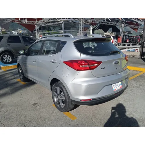 JAC JS2 2025 Plateado Caracas