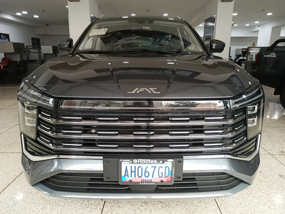 JAC SAVANNA 2026 Gris Caracas