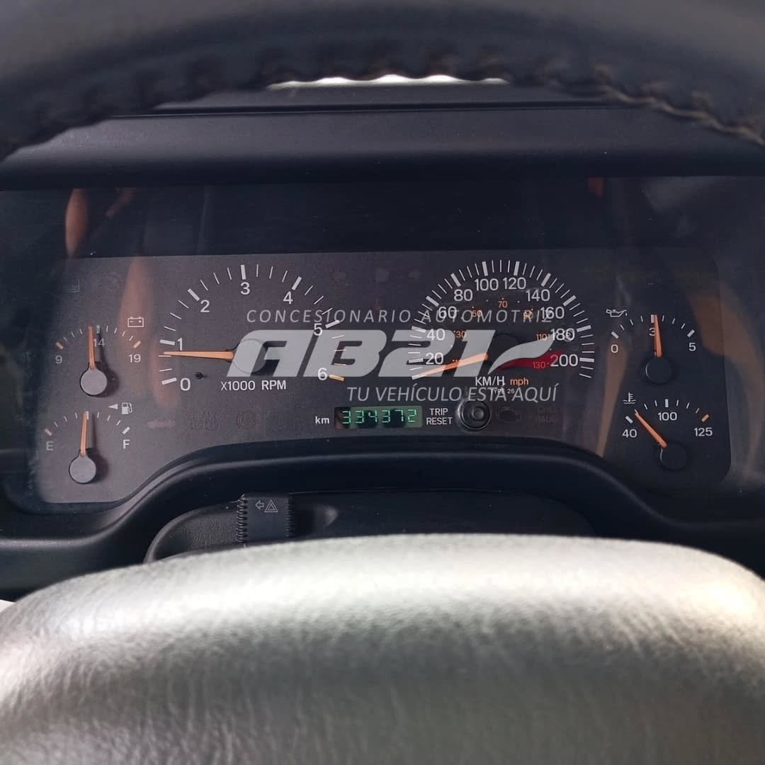 Jeep AC151lB Wrangler 2000 Verde