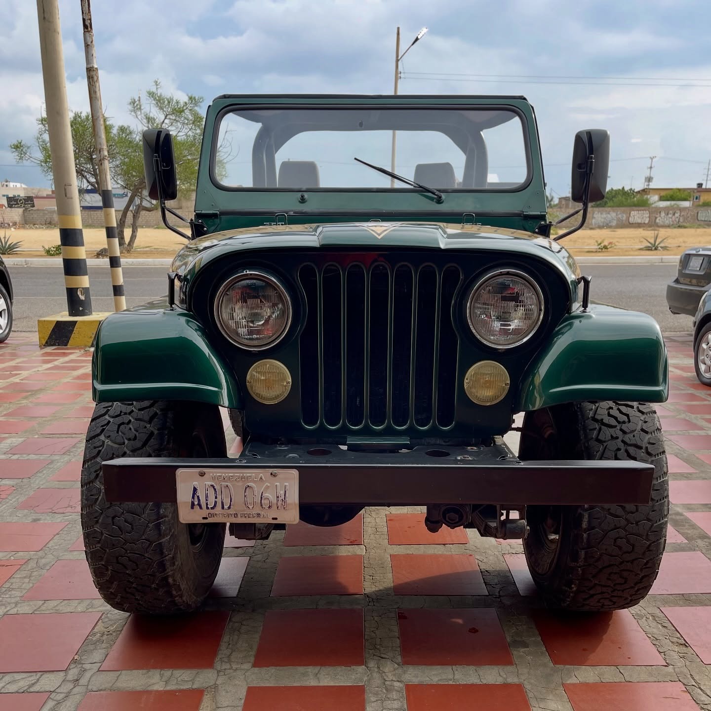 Jeep CJ 1977 Verde Punto Fijo