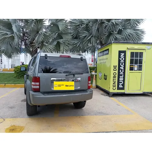 Jeep Cherokee 2012 Plateado Maracay