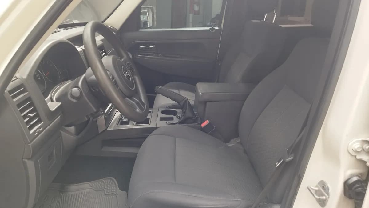 Jeep Cherokee 4x4 Automática 2011 Blanco