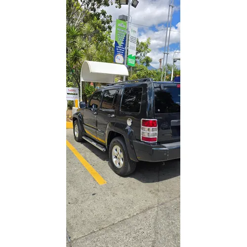 Jeep Cherokee kk 2013 Verde Caracas