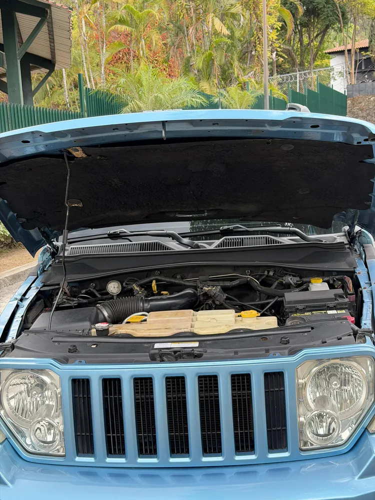 Jeep Cherokee kk 2011 Azul Caracas
