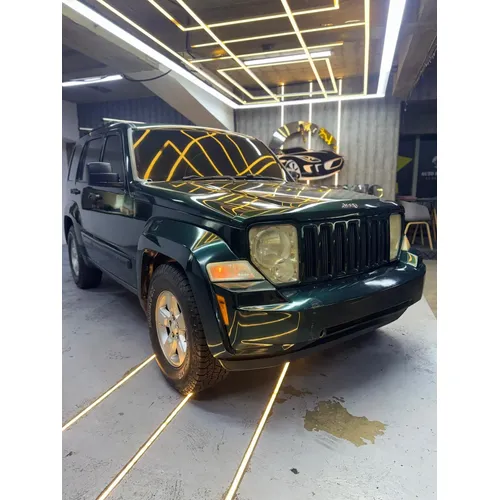 Jeep Cherokee kk 2011 Verde Caracas