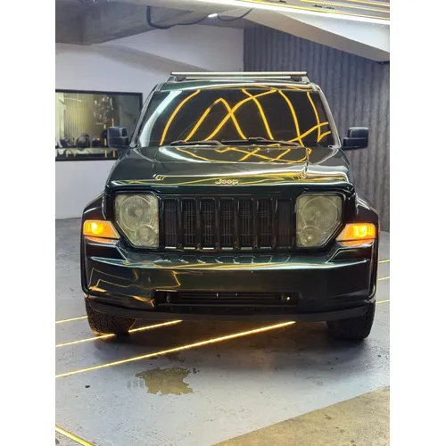 Jeep Cherokee kk 2011 Verde Caracas