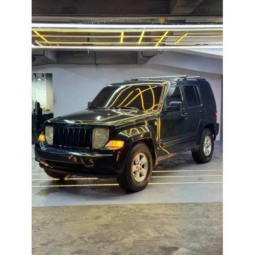 Jeep Cherokee kk 2011 Verde Caracas