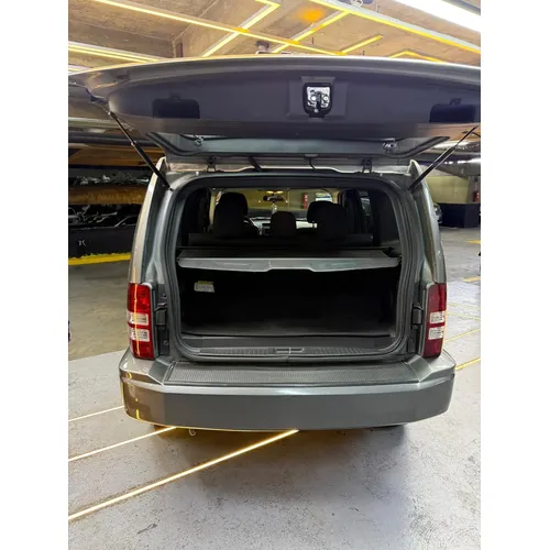 Jeep Cherokee kk 2011 Gris Caracas