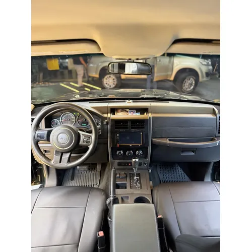 Jeep Cherokee kk 2011 Verde Caracas