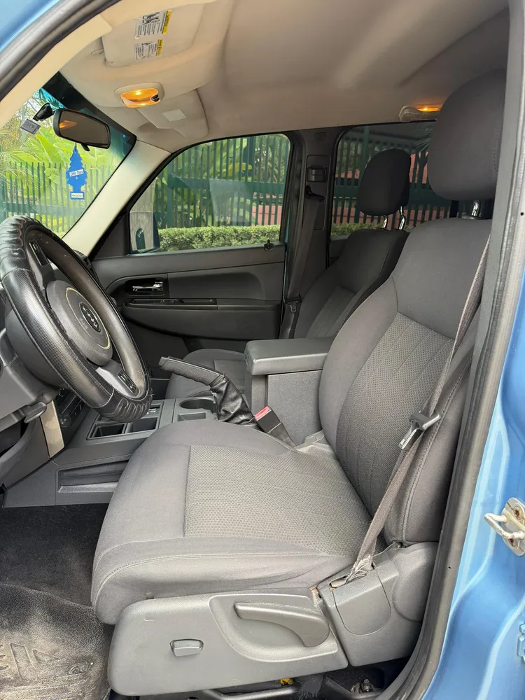 Jeep Cherokee kk 2011 Azul Caracas