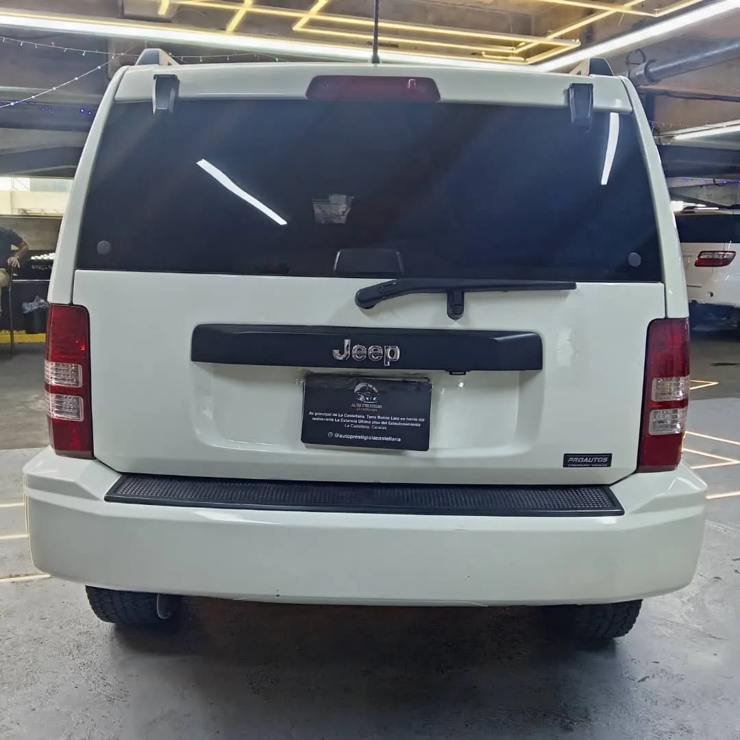 Jeep Cherokee kk 2012 Blanco Caracas