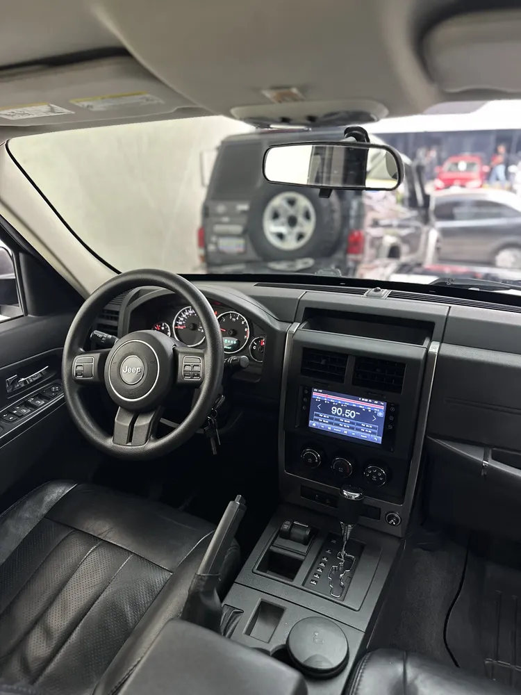 Jeep Cherokee kk 2013 Blanco Caracas