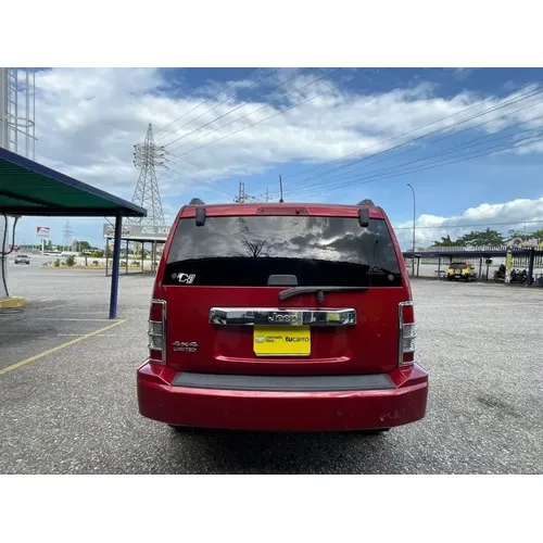 Jeep Cherokee kk 2011 Rojo Caracas