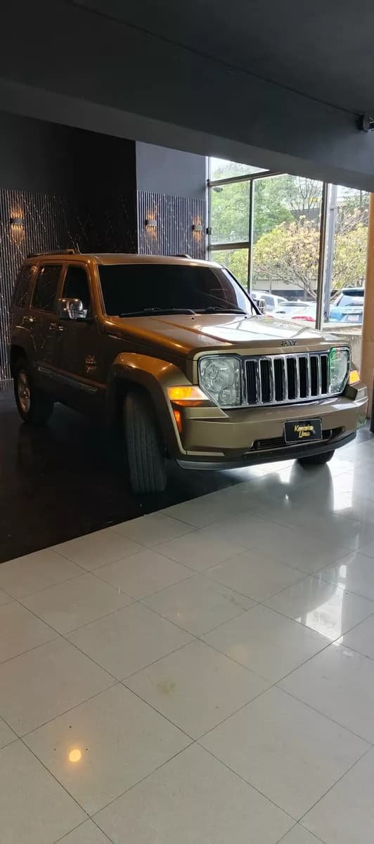 Jeep Cherokee Kk Dorado Modelo 2009