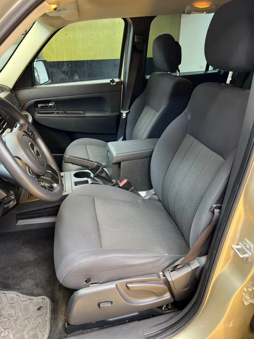 Jeep Cherokee Kk Sport 2015 4x4 dorado4