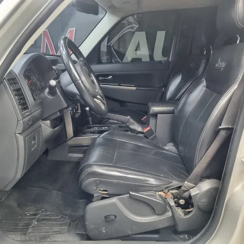 Jeep Cherokee Limited KK 2011 Plateado Caracas