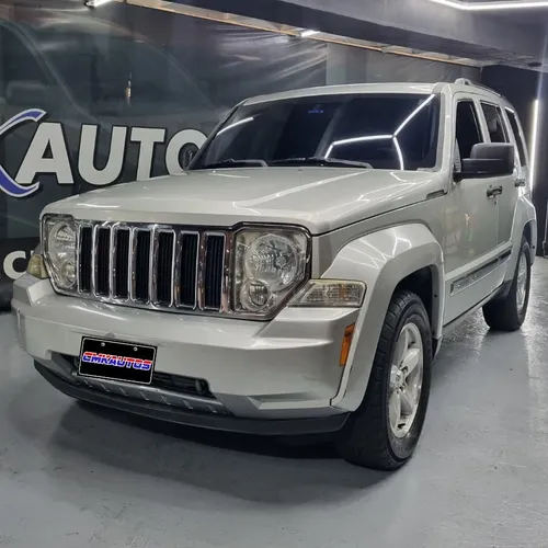 Jeep Cherokee Limited KK 2011 Plateado Caracas
