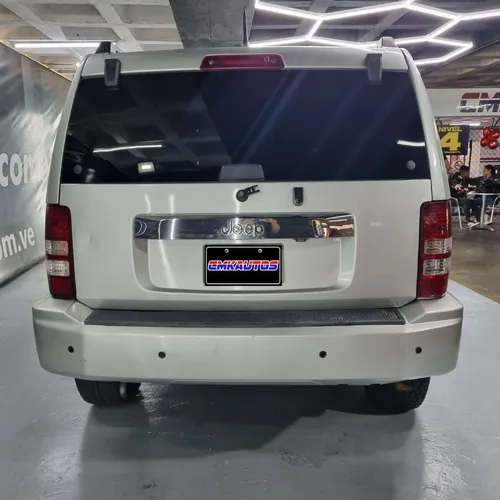 Jeep Cherokee Limited KK 2011 Plateado Caracas