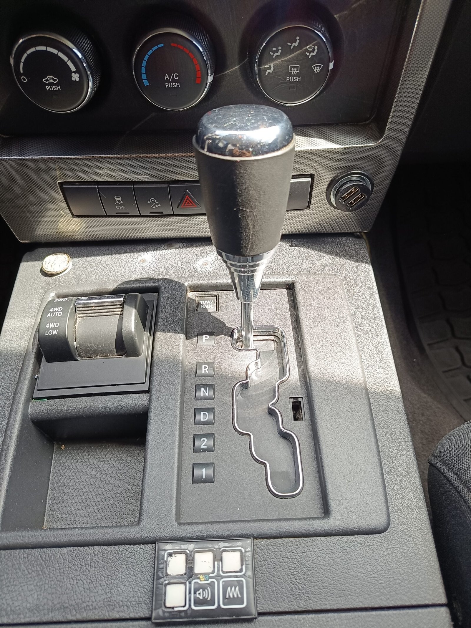 Jeep Cherokee Sport 2015 Plata