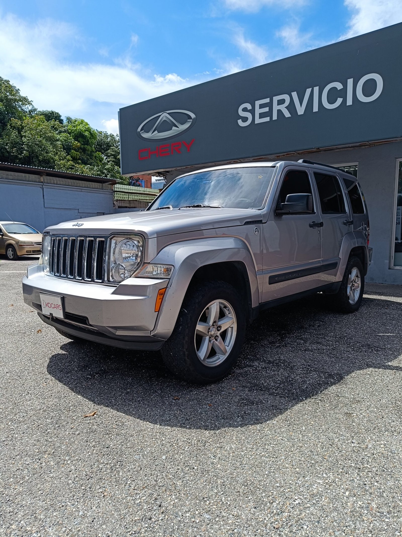 Jeep Cherokee Sport 2015 Plata