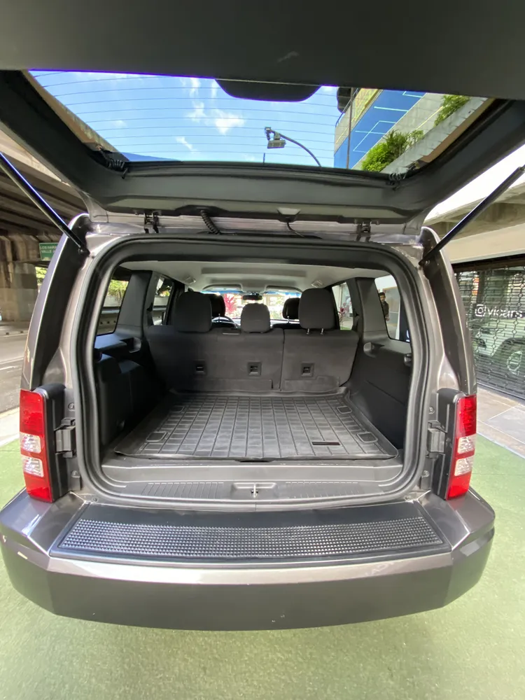 Jeep Cherokee Sport 2015 Gris Caracas