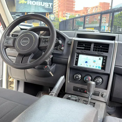 Jeep Cherokee Sport 2011 Blanco Caracas