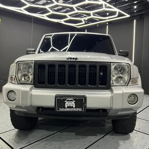 Jeep Commander 2008 Plateado Caracas