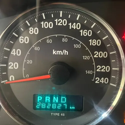 Jeep Grand Cherokee 2006 Rojo Caracas