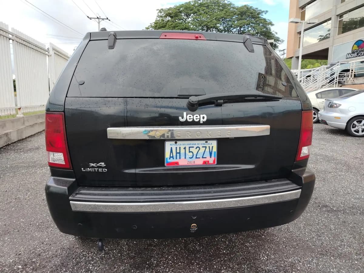 Jeep Grand Cherokee 2007 Automático negro