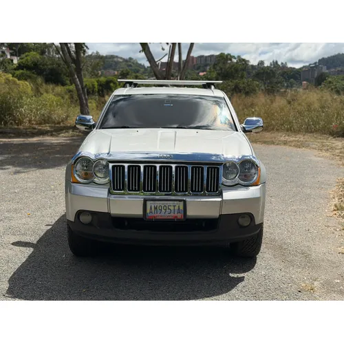 Jeep Grand Cherokee 2009 Plateado Caracas