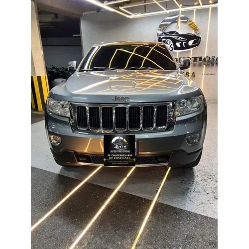 Jeep Grand Cherokee 2012 Plateado Caracas