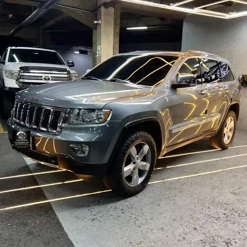 Jeep Grand Cherokee 2012 Plateado Caracas