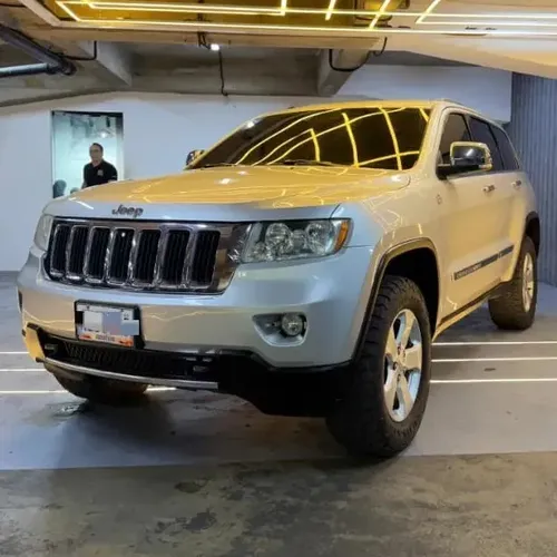 Jeep Grand Cherokee 2012 Plateado Caracas