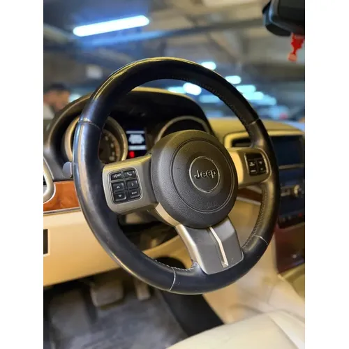 Jeep Grand Cherokee 2012 Plateado Caracas