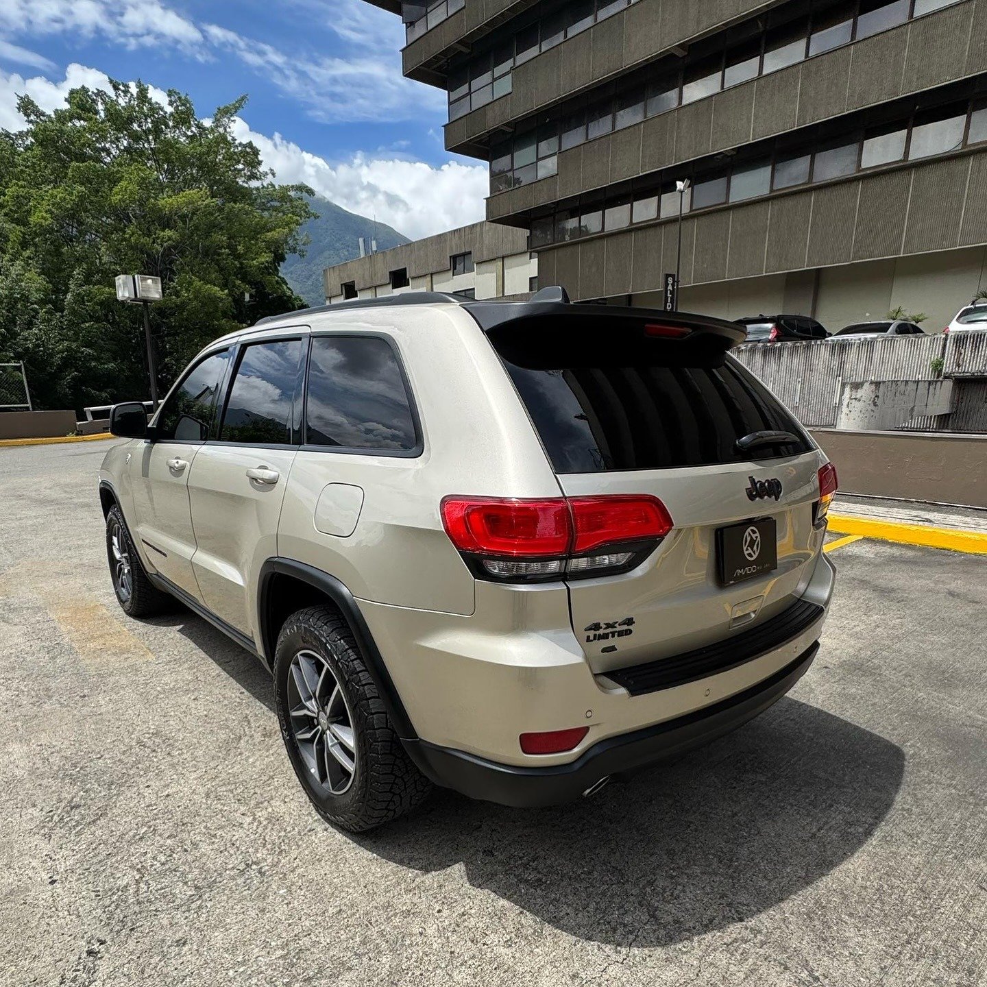 Jeep Grand Cherokee 2013 Sport Wagon