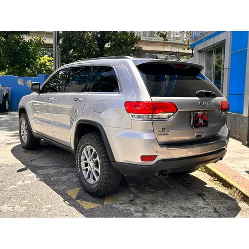 Jeep Grand Cherokee 2013 Plateado Caracas