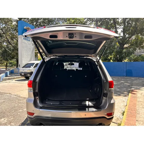 Jeep Grand Cherokee 2013 Plateado Caracas