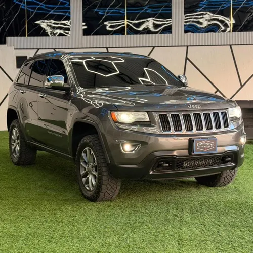 Jeep Grand Cherokee 4G 2015 Gris Caracas