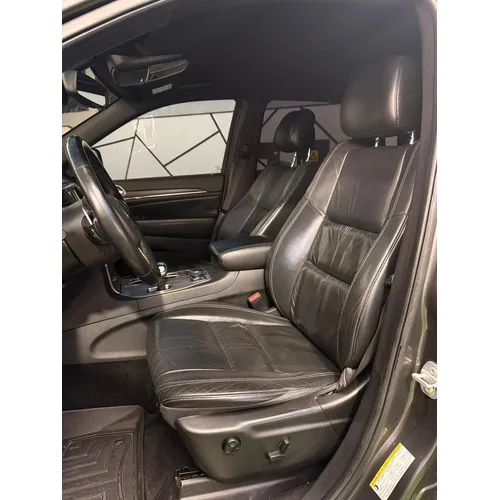 Jeep Grand Cherokee 4G 2015 Gris Caracas