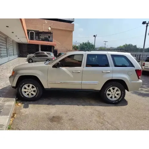 Jeep Grand Cherokee 2010 Plateado Maracay