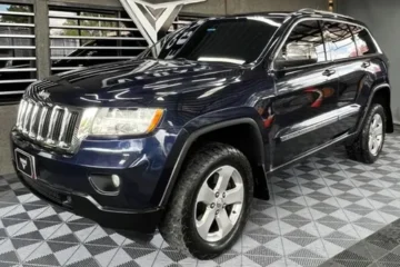 Jeep Grand Cherokee Laredo 4x2