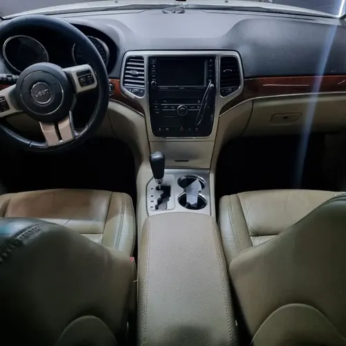 Jeep Grand Cherokee Limited 2011 Blanco Caracas