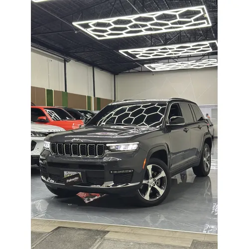 Jeep Grand Cherokee Limited 2024 Gris Caracas