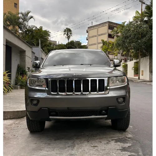Jeep Grand Cherokee Limited 2012 Gris Caracas