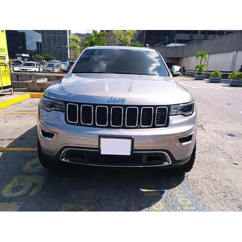 Jeep Grand Cherokee Limited 2019 Plateado Caracas
