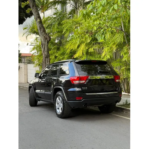 Jeep Grand Cherokee Limited 2012 Negro Caracas