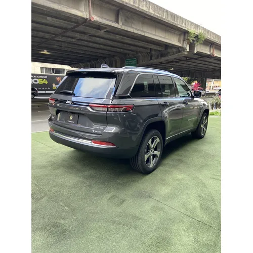 Jeep Grand Cherokee Limited 2025 Gris Caracas