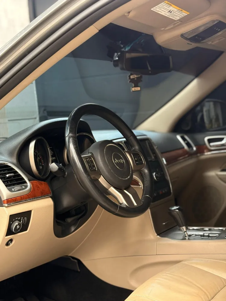 Jeep Grand Cherokee Limited 2012 Gris Caracas