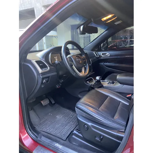 Jeep Grand Cherokee 2013 Rojo Caracas